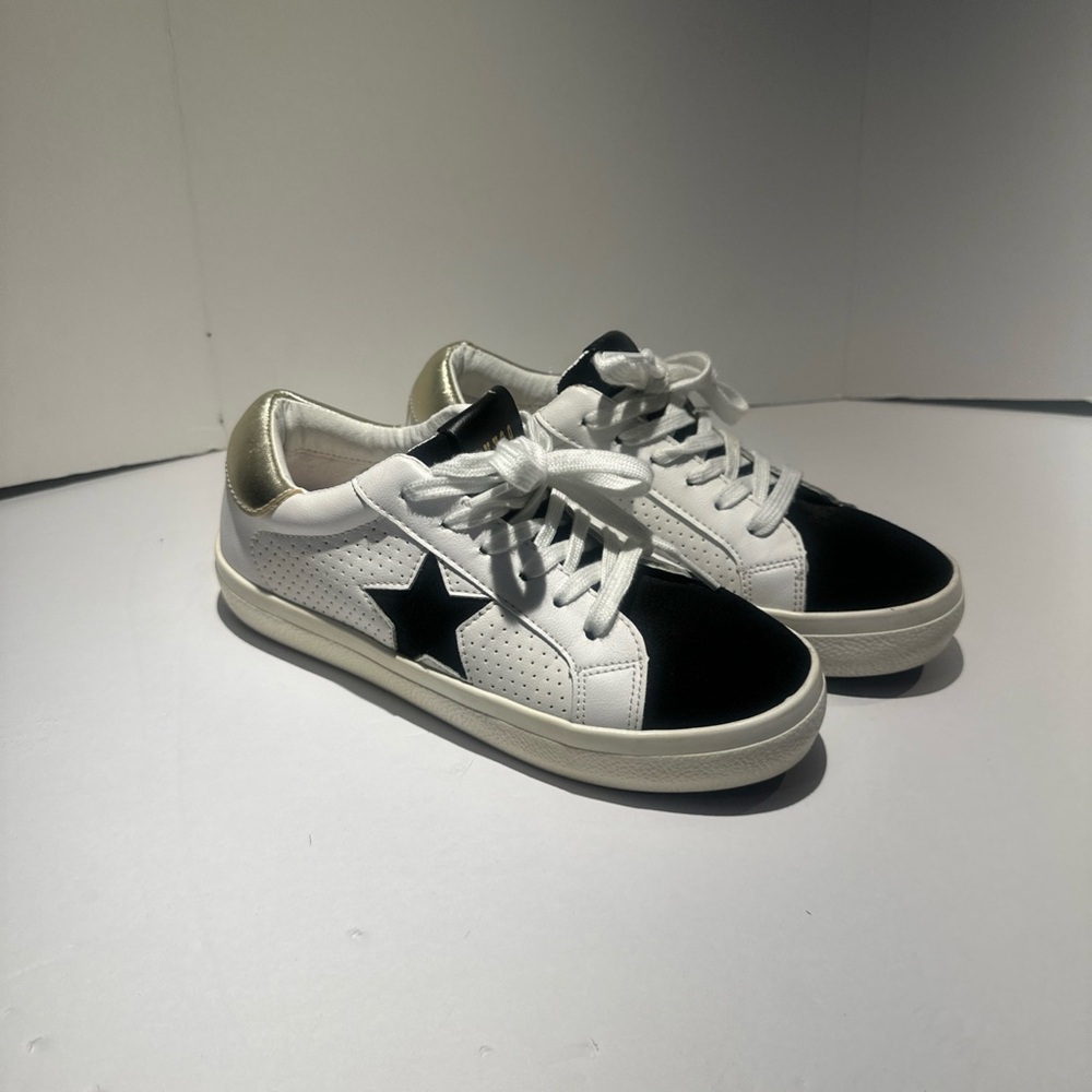 Steve Madden Women's Starling Sneaker Black Athletic Size 6.5